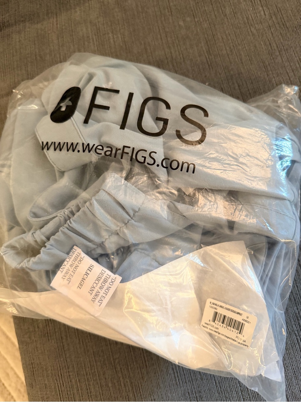 Figs scrubs jumpsuit medium - Picture 3 of 3
